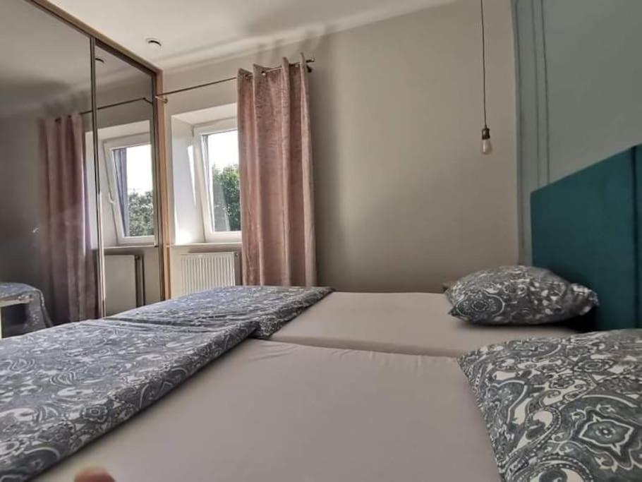 Apartamenty Motyl Bytom Esterno foto